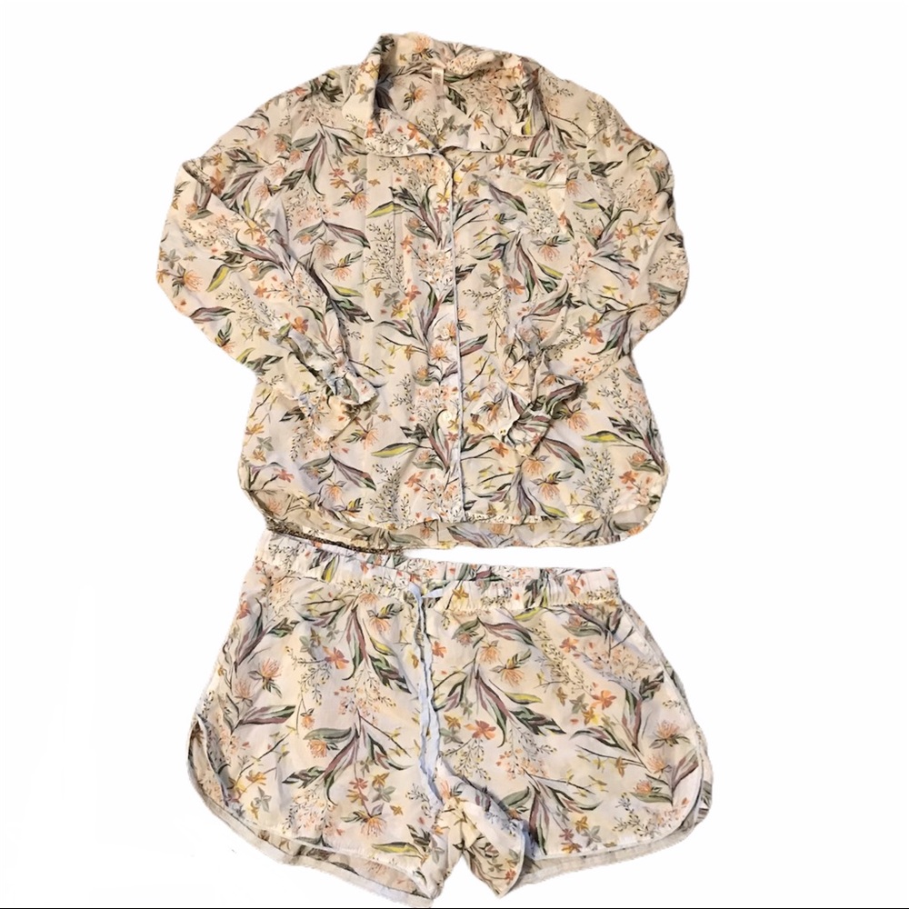 Gilligan & O’Malley pajama set cream floral sz S